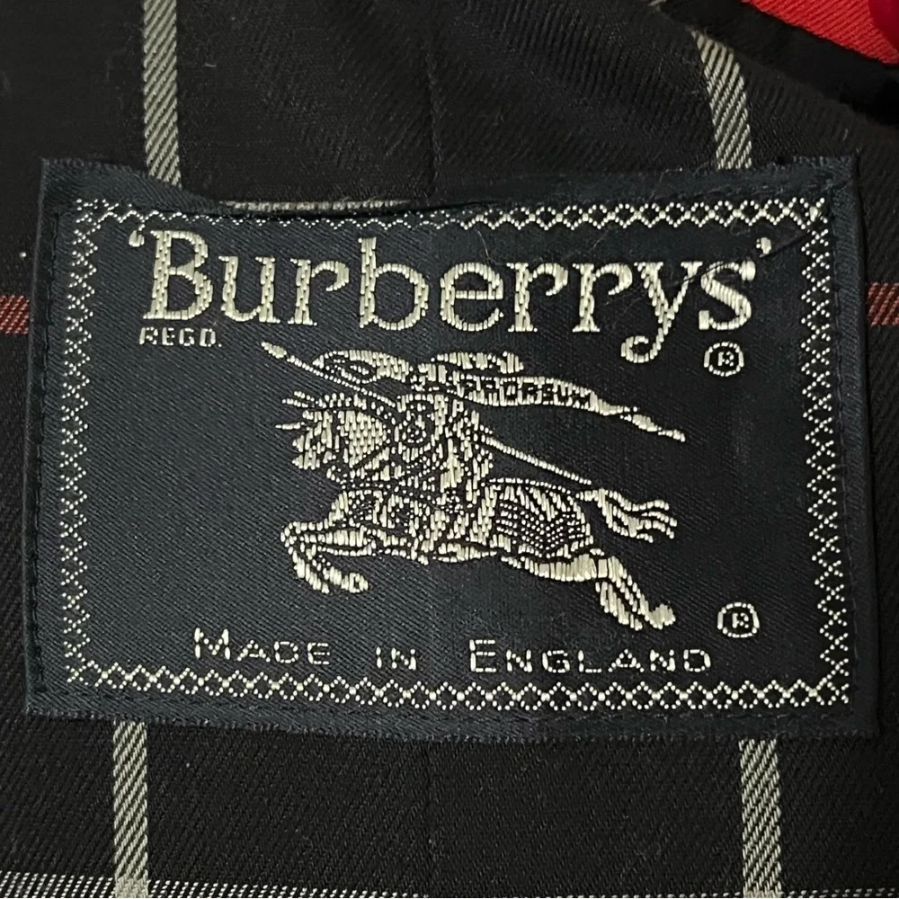 BURBERRYS' VINTAGE AUTHENTIC Red Trench Coat 10L Double Breasted Nova Check EUC - Picture 2 of 12